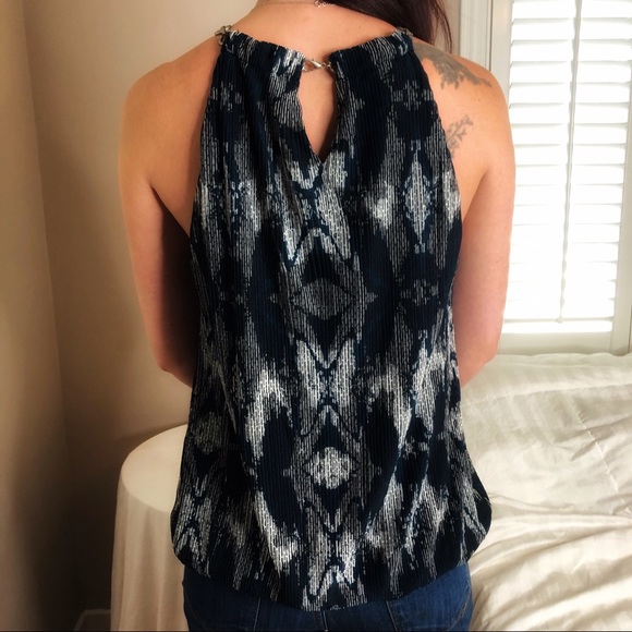 Solddd Outtt - Picture 4 of 4